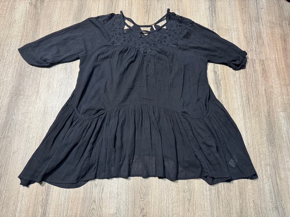 Free People Women's Black Boho-Style Tunic Top Crochet Lace Detailing